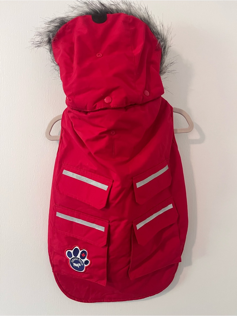 Red Canada Pooch Jacket Velcro Pockets Removable Hood 20
